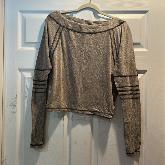 FP Movement Free People Gray Imagination Off Shoulder Piping Tee XS Top Shirt - Picture 2 of 9